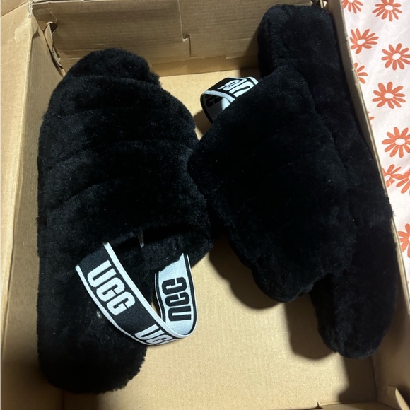 Ugg yeah slide sandals - Picture 1 of 8